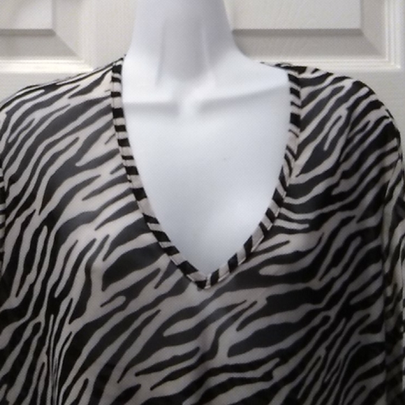 Nwt Black Zebra Coverup - Picture 2 of 6